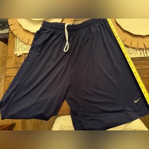 Nike Team XL Navy Bkue Athletic Shorts